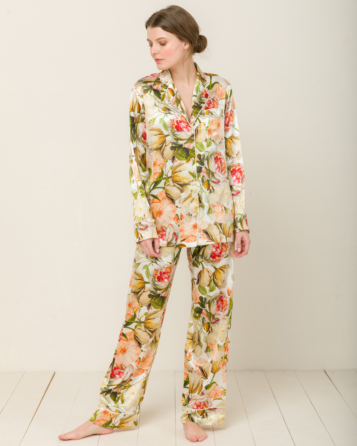 Seidenpyjama von Radice mit Blumen