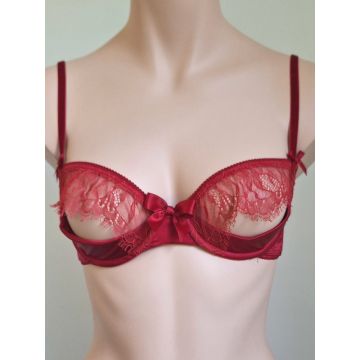 Ouvert-BH Tiffany Peek-a-Boo aus Seide und Spitze rot von Sally Jones