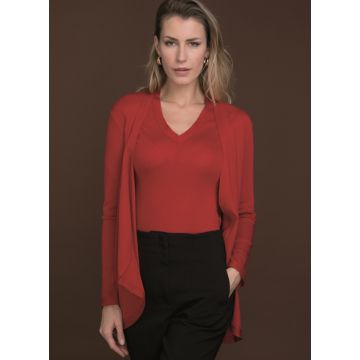 Merinowolle-Seide Cardigan Strickjacke in rot von Artimaglia - das Shirt ist im Lieferumfang nicht enthalten