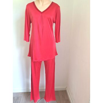 Wirkseide Pyjama Adelaide rot von Nightdreams