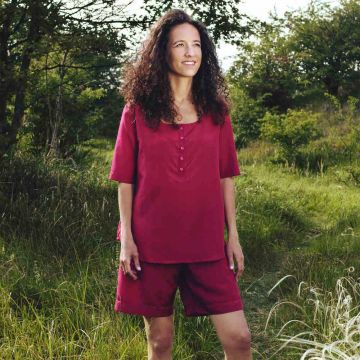 Kurzer Reiseschlafanzug aus Seide mit Mako Baumwolle in rot für Damen von Traveler´s Tree®