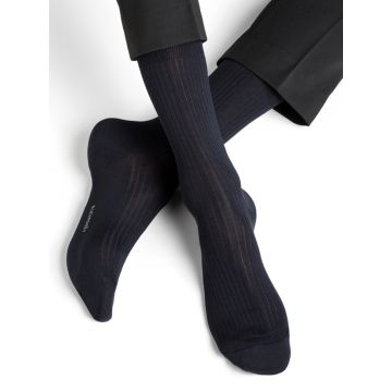 Herren Socken aus Seide von Bleuforêt in marine blau