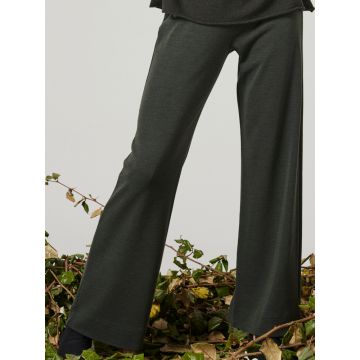 Loungewear Hose moosgrün aus Merino Wolle Seide von Oscalito - Oberteil nicht im Lieferumfang enthalten