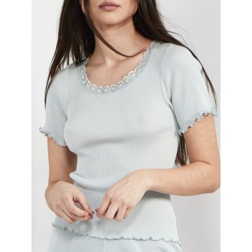 Seide mit Baumwolle T-Shirt Rippjersey kristallblau crystal blue von Eva B. Bitzer - Short nicht im Lieferumfang enthalten