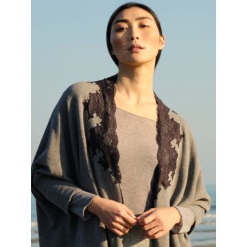 Feines Langarm Shirt Kaschmir Viscose mittelgrau von Chiara Fiorini - die Cape-Jacke ist nicht im Lieferumfang enthalten