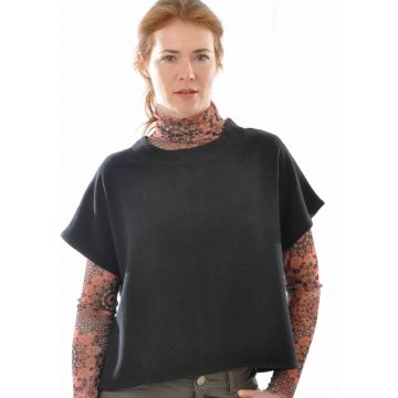 Flauschiges Seide Wolle Over Shirt in komplett schwarz von Alkena - das Unterziehshirt ist NICHT im Lieferumfang enthalten