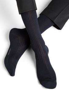 Herren Socken aus Seide von Bleuforêt in marine blau