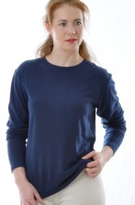 100% Bio Bouretteseide Langarmshirt mit rundem Ausschnitt in dunkelblau