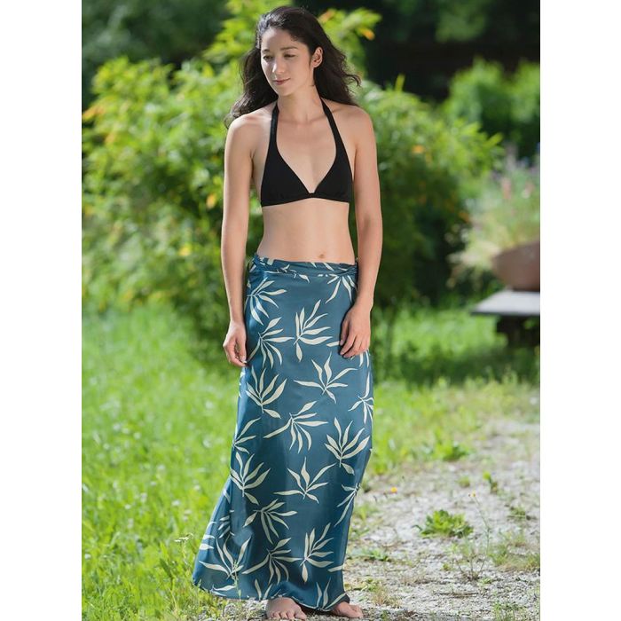 Langer Insect Shield® Sarong aus 100% Seide von Traveler´s Tree® dunkelblau